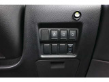 中古車だからボディーコーティングがおすすめ!下地処理が重要なコーティングはもちろんプロの施工でピカピカに仕上げます。濃色車は親水性、淡色車は撥水性のものがオススメ!