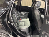 後部座席です。足元ゆったりで快適です☆ドアも85度まで開くので乗り降りも楽チン☆