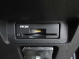 ビルトインETC2・0 インストルメントパネルのデザインにフィットするETCです。