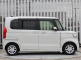 当店の中古車販売は、安心してご購入いただくために、ご契約、ご納車を含め当店にご来店いただけるお客様にお願いしております。