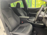 運転席シート廻りは使用感も少なく、良好な状態となっています。前オーナー様が丁寧に使っていたことがよくわかりますね。