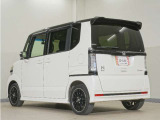 当社では、お客様に安心してお車をお選びいただくため、ご購入前に現車のご確認をお願いしております。