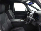 運転席廻りです。