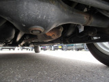 下回りを錆から守る防錆塗装をお勧めしております。車種によって金額が異なりますので、詳しくは弊社スタッフへお尋ね下さい。