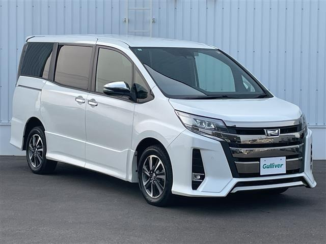 ノア 2.0 Si W×B III 4WD 修復歴無し