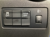 信号待ちなどで無駄なガソリンを節約するi-stopはもちろん、TCS(トラクションコントロールシステム)&DSC(横滑り防止機構)で安全運転をサポート!