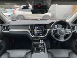 V60  リチャージ プラグインハイブリッド T6 AWD