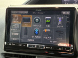 【ナビゲーション】目的地までしっかり案内してくれる使いやすいナビ。Bluetooth接続すればお持ちのスマホやMP3プレイヤーの音楽を再生可能!毎日の運転がさらに楽しくなります!!