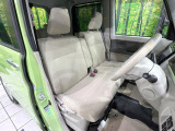 運転席シート廻りは使用感も少なく、良好な状態となっています。丁寧に使われていたことがよくわかりますね。
