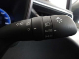 オートライト機能装備です!車外の明るさに応じて、自動的にライトの点灯・消灯をしてくれます♪
