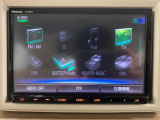 【ナビ】TV CD/DVD再生やBluetoothオーディオなど多彩なメディアに対応したメモリーナビを装備しています。