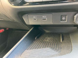 ワイヤレス充電器です。
