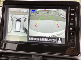 まるで真上から見ているような、視認性の良いアラウンドビューモニターです。駐車が苦手な方でもこれでらくらく駐車できますよ。