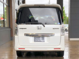 ■自社指定工場併設。ホンダ車に精通したメカが車検・整備までしっかり対応。購入後も長くお任せいただけます。