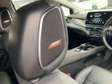 運転席・助手席にはBOSEのヘッドレスト内臓スピーカーを搭載しております。ドライブをより一層楽しむことができます。
