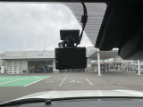 万が一の事故やトラブルの際も映像をしっかり記録!運転が不安な方や、日々の通勤・遠出のドライブも安心感が違います。