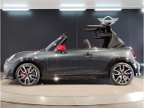 【MINI認定中古車】MINIのご購入はぜひMINI正規ディーラーで!メーカー基準の納車前点検整備を全車実施。規定整備を実施された車両にのみ付帯出来る全国保証。