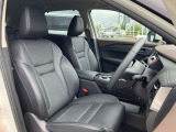 使用感のないきれいな運転席シートです!