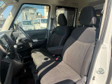 自社認証工場を完備しておりますので、納車前の車検・整備や、アフターメンテナスもばっちりですので、安心して当社にお任せ下さい。また、当社にて車輌ご成約のお客様はオイル交換永久無料のサービス付きです!