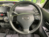 【純正革巻きステアリング】上質な革を使用することで、手にしっかり馴染みとても運転しやすいハンドルです♪