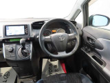 操作しやすい運転席シート回りスイッチ&レバー類