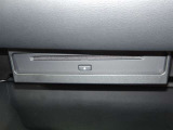 トヨタ認定中古車保証付!(1年間、距離無制限 HV車はHV保証付) 別途延長保証もご用意しております♪ ぜひ現車を確認にご来店ください