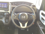 【Honda SENSING】いつもの道で、高速道路などで、安心・快適な運転を支援します。先進の安全運転機能システム搭載。
