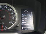 とっても見やすいメーターです。夜間時はラグジュアリーな気分にさせてくれる照明が魅力ですので、夜のドライブも楽しみになりますよ♪