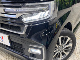 【シーケンシャルターンランプ付きLEDヘッドライト】人気の『流れるウィンカー』付きのLEDヘッドライトを装備♪高級感はもちろん、点灯時は存在感たっぷりで他車からも認識されやすく安心です。