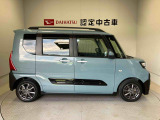車両右側面からの写真になります。車をご覧になりたい時はお気軽に最寄りの店舗へご相談下さい。