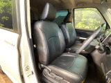 運転席シート廻りは使用感も少なく、良好な状態となっています。丁寧に使われていたことがよくわかりますね。