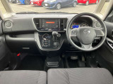 左右に視界が広く、隅々まで見渡すことができるので、とても運転がしやすいです!