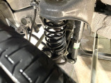 お車を安心してお乗りいただく為には、足回りの定期点検が欠かせません。サービスサポート(有償保証)では無料点検もご提供しており、安心のカーライフをお過ごしいただけるサポート体制が整っています。