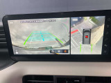 空から見下ろしているような視点で周囲を確認できるアラウンドビューモニター。駐車時にとても便利です。