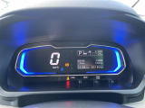 【スピードメーター】メーターがシンプルで見やすく運転しやすいですね!