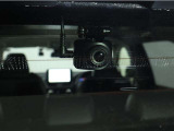 リヤ用ドライブレコーダー装備!これがあれば、相手方が危険運転をしてきた場合などでも客観的に証明でき、事故や事件の直接的な証拠の確保にも生り得ます。