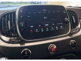 お持ちのスマートフォンが使える、Car Play&Android Auto対応のU-Connectを搭載。ナビゲーションアプリがご利用いただけます。