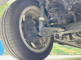 お車を安心してお乗りいただく為には、足回りの定期点検が欠かせません。サービスサポート(有償保証)では無料点検もご提供しており、安心のカーライフをお過ごしいただけるサポート体制が整っています。