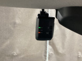 【別途SDカードの購入が必要です。また社外品は保証対象外となります。】運転中の映像・音声などを記録して、交通事故やトラブルが起きた時の正確な状況把握に役立つドライブレコーダーが装着済。
