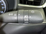 【オートライト】車外の明るさに応じて自動的にライトの点灯・消灯をしてくれます