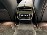 車両は屋内展示しておりますので天候に関係なくごゆっくりコンディションご確認頂けます。車両を倉庫へ保管している場合が御座いますのでご来店前に在庫確認頂けると幸いです。TEL072-784-8800