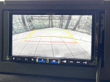 【バックカメラ】駐車時に後方がリアルタイム映像で確認できます。大型商業施設や立体駐車場での駐車時や、夜間のバック時に大活躍!運転スキルに関わらず、今や必須となった装備のひとつです!
