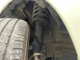お車を安心してお乗りいただく為には、足回りの定期点検が欠かせません。サービスサポート(有償保証)では無料点検もご提供しており、安心のカーライフをお過ごしいただけるサポート体制が整っています。