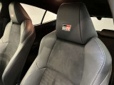 ファブリックで包み込んだベーシックなシートです。通気性が良くて蒸れにくい上に、保温性も高いので冬場でも冷えを感じにくいです♪