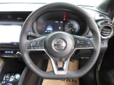 運転が楽しくなる明るく開放的な運転席まわりです。プロパイロットで高速など運転支援で疲れを軽減してくれます!