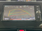 【バックカメラ】駐車時に後方がリアルタイム映像で確認できます。大型商業施設や立体駐車場での駐車時や、夜間のバック時に大活躍!運転スキルに関わらず、今や必須となった装備のひとつです!