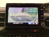 バックモニター付きで、車庫入れやバック時の後方確認をサポート。