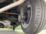 お車を安心してお乗りいただく為には、足回りの定期点検が欠かせません。サービスサポート(有償保証)では無料点検もご提供しており、安心のカーライフをお過ごしいただけるサポート体制が整っています。