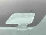【三菱e-Assist】走行中に前方の車両等を認識し、衝突しそうな時は警報とブレーキで衝突回避と被害軽減をアシスト。より安全にドライブをお楽しみいただけます。