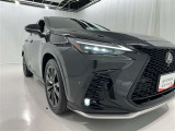 フォグランプ装着車です。暗い夜道の車両前方を明るく照らします